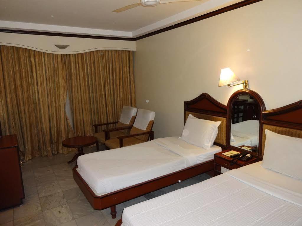 מדוראי Hotel North Gate מראה חיצוני תמונה